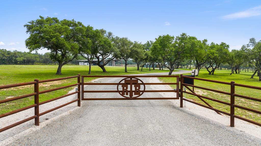 photo of ranch landscape